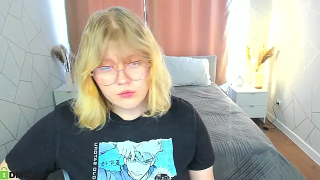 Snapshot of luna_c0ra chatting on 04.09.26 luna c0ra online show from 04.09.26