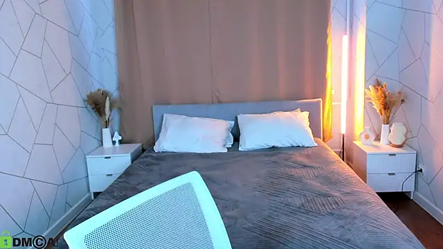 Snapshot of luna_c0ra chatting on 04.16.26 luna c0ra online show from 04.16.26