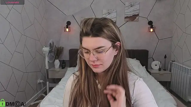 Snapshot of zoe_j0y chatting on 02.20.26 zoe j0y online show from 02.20.26