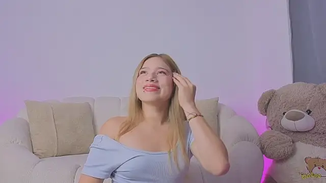 Snapshot of DollfaceInk chatting on 02.28.26 DollfaceInk online show from 02.28.26