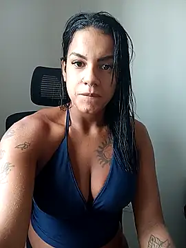 Snapshot of vallgata chatting on 02.21.26 vallgata online show from 02.21.26