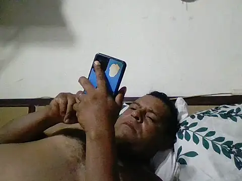 Snapshot of DesexedCooler chatting on 03.19.26 DesexedCooler online show from 03.19.26