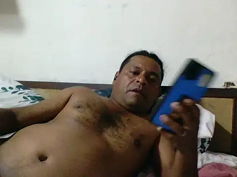 Snapshot of DesexedCooler chatting on 03.21.26 DesexedCooler online show from 03.21.26