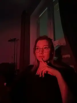 EmmaTurners online show from 02.20.26