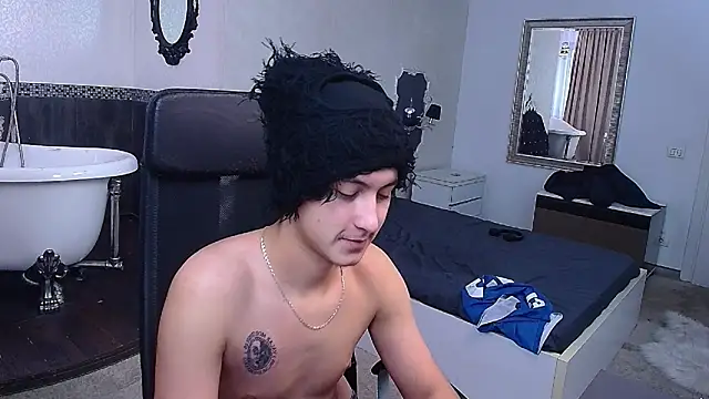 Snapshot of GriffinDane chatting on 03.01.26 GriffinDane online show from 03.01.26