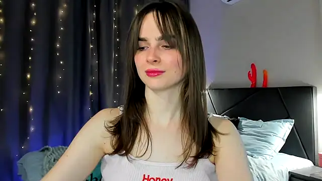 megann fox2 online show from 03.04.26