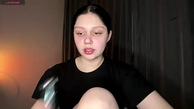 Snapshot of RaquelsHusband chatting on 03.03.26 RaquelsHusband online show from 03.03.26