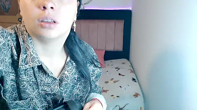 MARYXS1 online show from 02.17.26