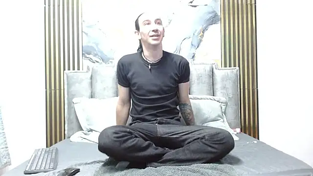 Dilan Lust online show from 02.28.26