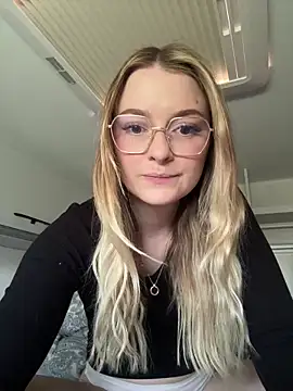 Snapshot of melanieTesss chatting on 05.10.26 melanieTesss online show from 05.10.26