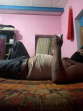 Snapshot of pussylicker9927 chatting on 04.29.26 pussylicker9927 online show from 04.29.26