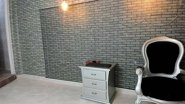 hillary bigbutt online show from 03.14.26