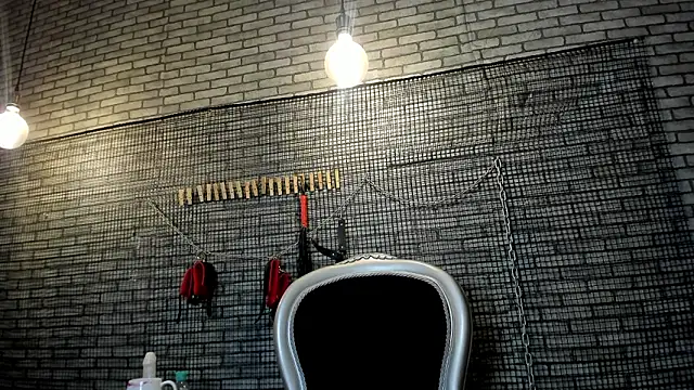 hillary bigbutt online show from 03.22.26