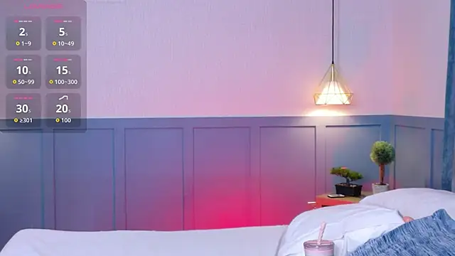 Snapshot of Chloe-Rose- chatting on 04.12.26 Chloe-Rose- online show from 04.12.26