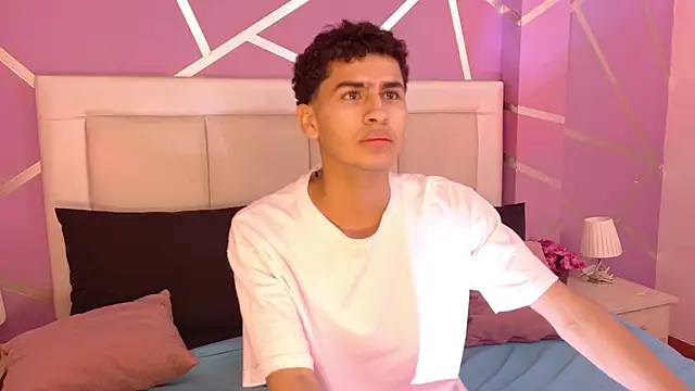 Snapshot of Dark_Sultan chatting on 02.16.26 Dark Sultan online show from 02.16.26