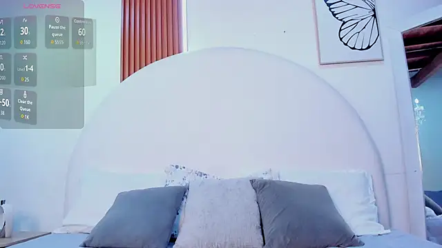 Violett Rosse  online show from 03.17.26