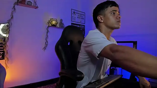 Snapshot of Rob_zaens33 chatting on 02.20.26 Rob zaens33 online show from 02.20.26