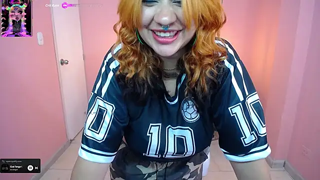 Snapshot of _carlotta_x chatting on 06.23.26 carlotta x online show from 06.23.26