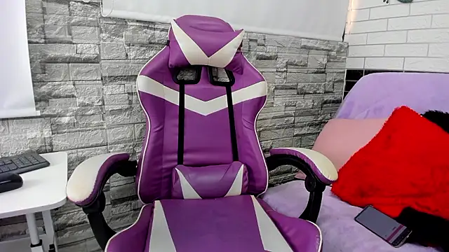 Sienna Lux01 online show from 02.28.26