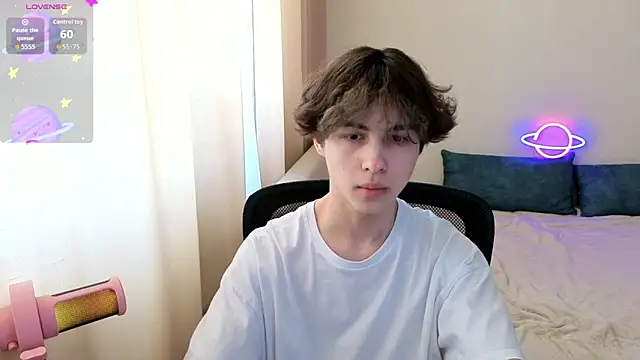  LukaHayes  online show from 04.21.26