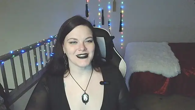 Snapshot of VixieNyx chatting on 02.21.26 VixieNyx online show from 02.21.26