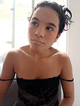 Snapshot of Little-Pussy19 chatting on 02.20.26 Little-Pussy19 online show from 02.20.26