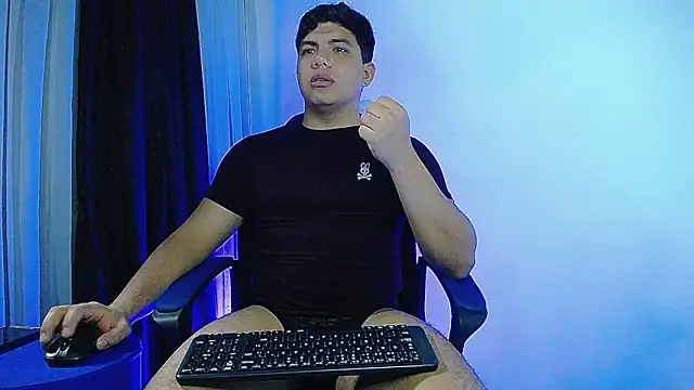 Uriel Ray  online show from 03.02.26