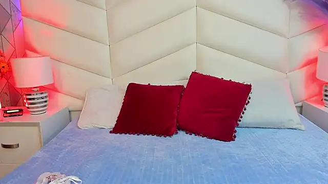 Bella  Peach online show from 03.25.26