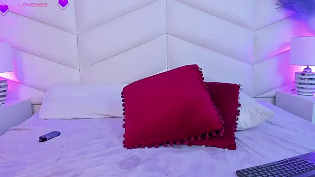 Bella  Peach online show from 03.27.26