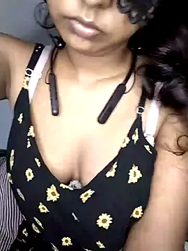 ASHANYA JAYASOORIYA online show from 05.21.26