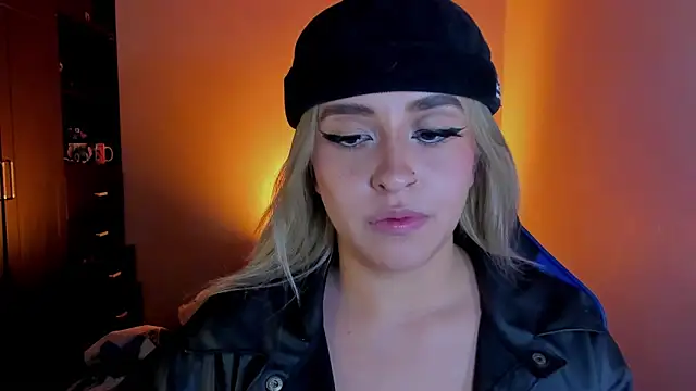 saradiazxxx online show from 03.28.26