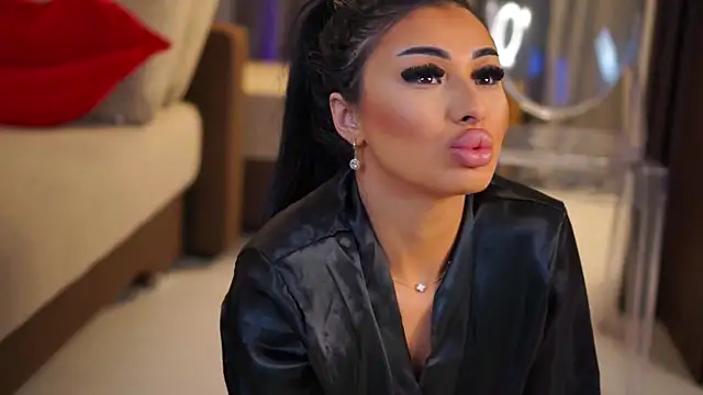 Snapshot of YanaSultana chatting on 04.10.26 YanaSultana online show from 04.10.26