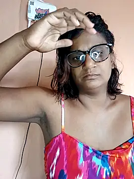 indianstrawberrylips4u online show from 02.18.26