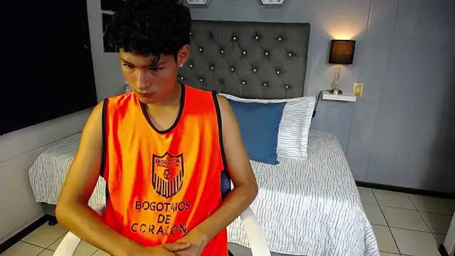 Snapshot of georgeowennss chatting on 03.03.26 georgeowennss online show from 03.03.26