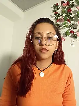 MiaBloom19 online show from 02.20.26