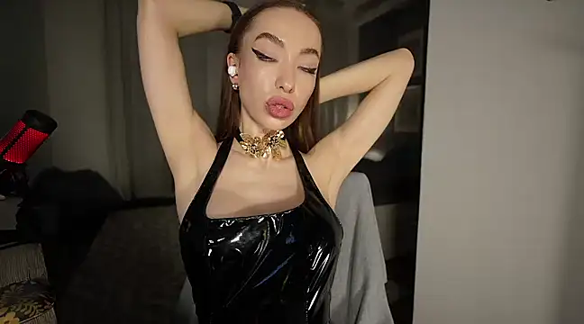 supreme dominatrix online show from 03.07.25