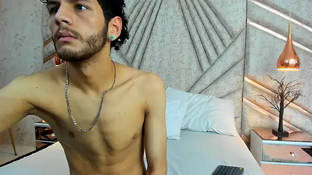 Snapshot of LuckySammer chatting on 03.01.26 LuckySammer online show from 03.01.26