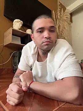 Simone026 online show from 02.25.26