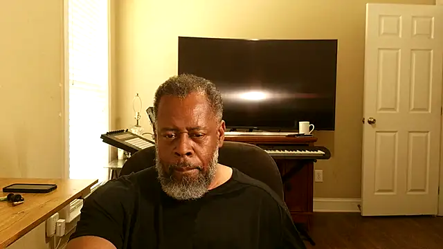Snapshot of Cleozevo1961 chatting on 07.08.26 Cleozevo1961 online show from 07.08.26