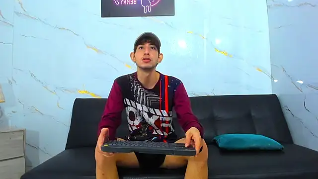 Snapshot of Spicy_guys chatting on 03.23.26 Spicy guys online show from 03.23.26