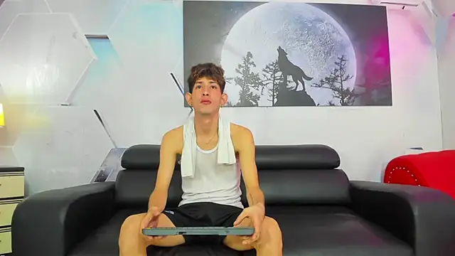 Snapshot of Spicy_guys chatting on 04.10.26 Spicy guys online show from 04.10.26