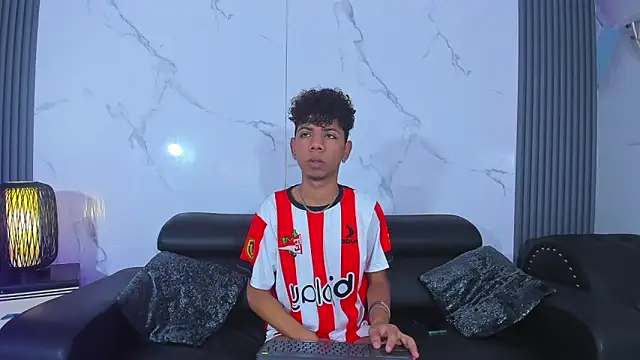 Spicy guys online show from 05.18.26