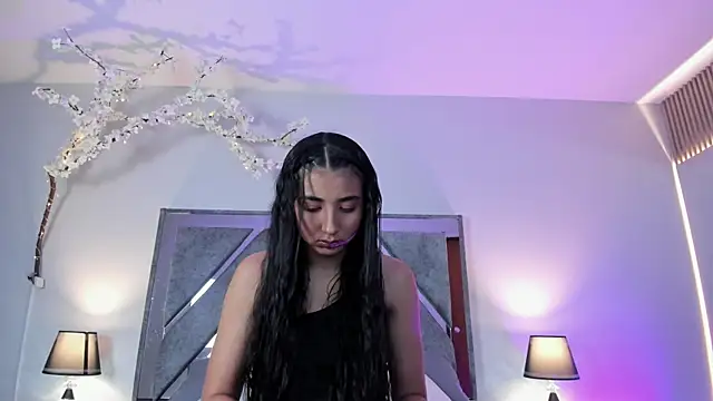 cloe taylor  25 online show from 03.03.26