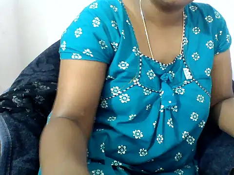 Snapshot of Angel_honeybear_143 chatting on 02.24.26 Angel honeybear 143 online show from 02.24.26