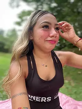 Dulce Sofi  online show from 02.24.26