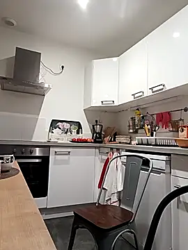 olivbisoumis online show from 03.24.26