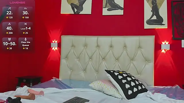 SweerLuna online show from 04.30.26