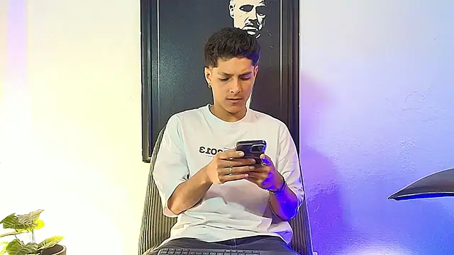 Eliassalvatore  online show from 07.01.26