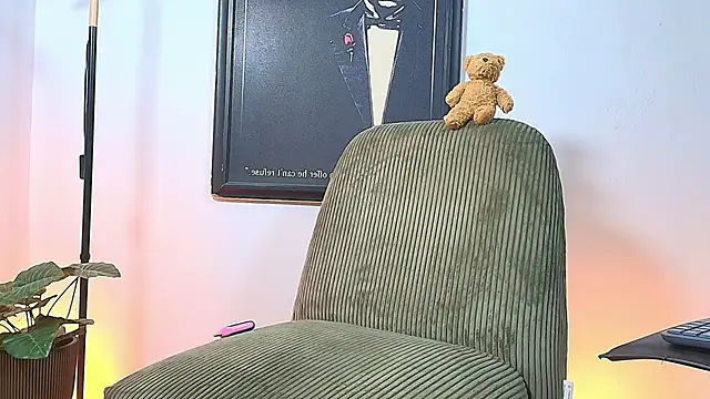 Eliassalvatore  online show from 07.30.26