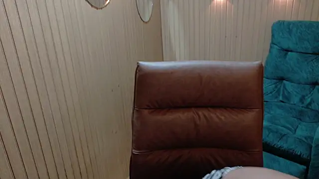 Snapshot of Alessia_Monroe_ chatting on 02.20.26 Alessia Monroe online show from 02.20.26